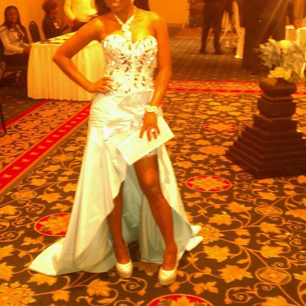 Prom dress - Picture 4 of 4